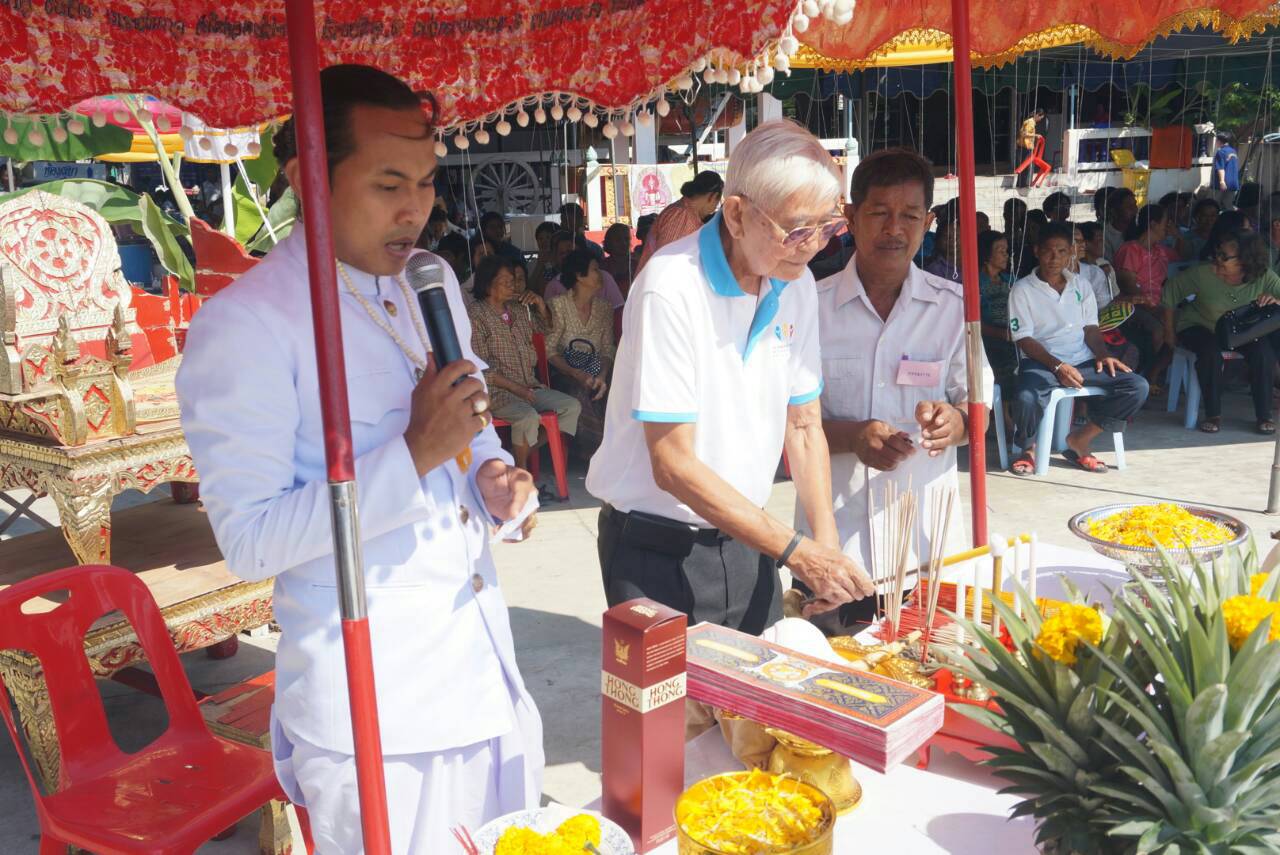 พิธีหล่อพระประธานอุโบสถ ณ วัดหมกแถว อุทัยธานี 29 มีนาคม 2558