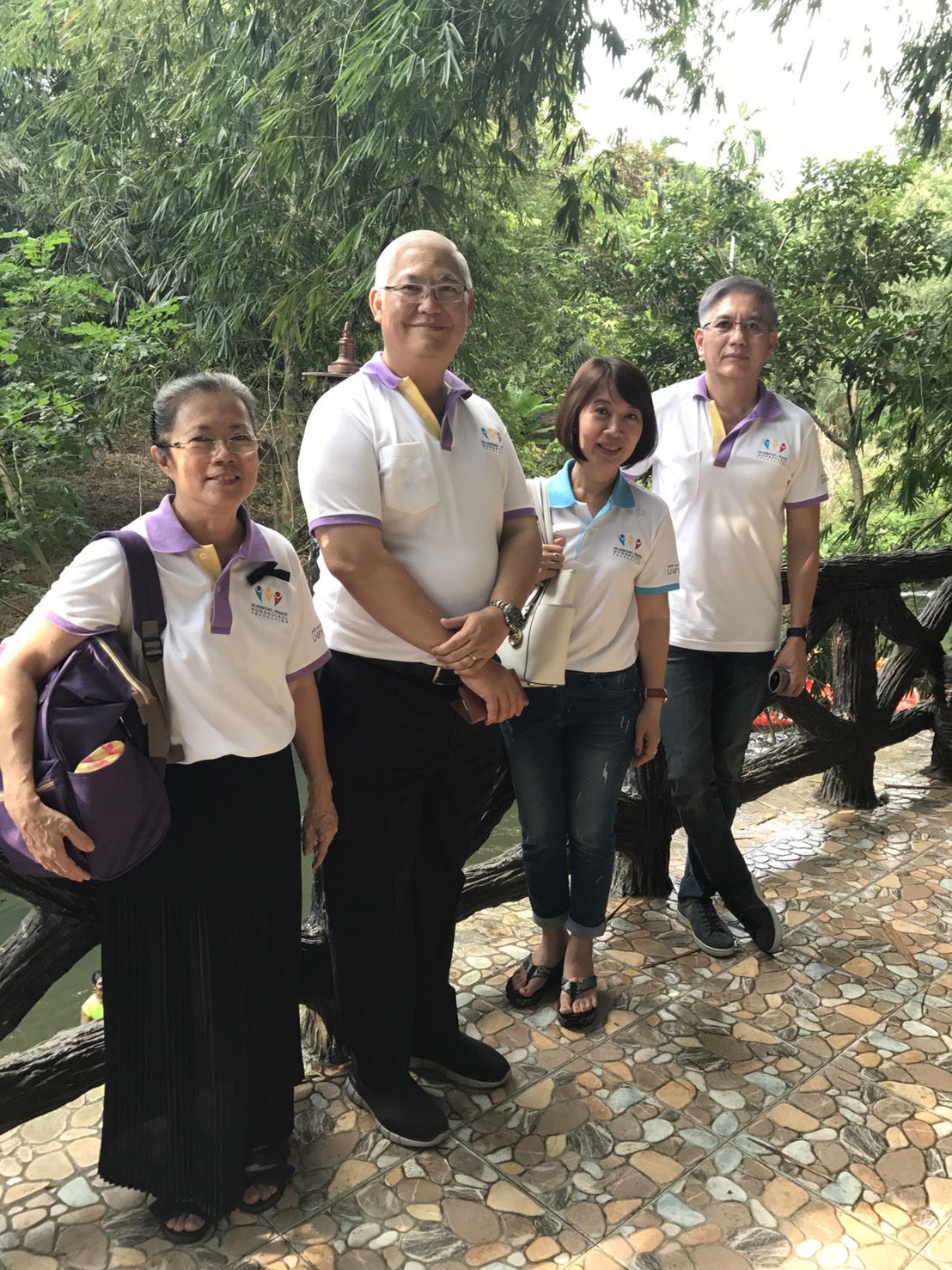 จังหวัดพัทลุง: พิธีมอบประกาศณียบัตร โครงการทุนการศึกษาต่อเนื่อง มูลนิธิดร.กำจัด-ปราณี มงคลกุล ณ โรงเรียนอนุบาลป่าพะยอม