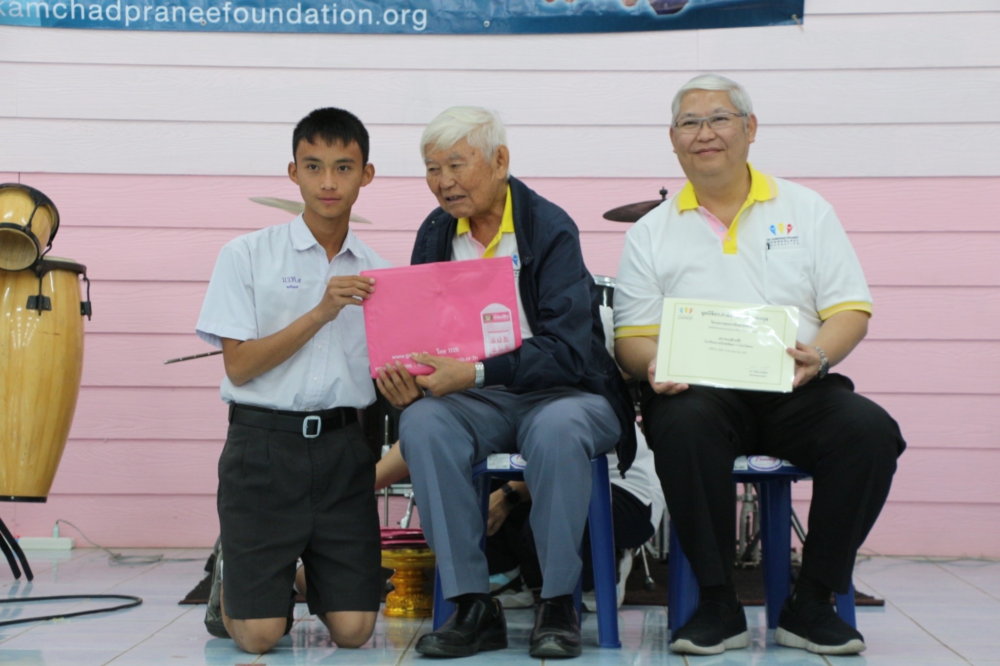 จังหวัดตาก : พิธีมอบทุนการศึกษา โครงการทุนการศึกษาต่อเนื่อง