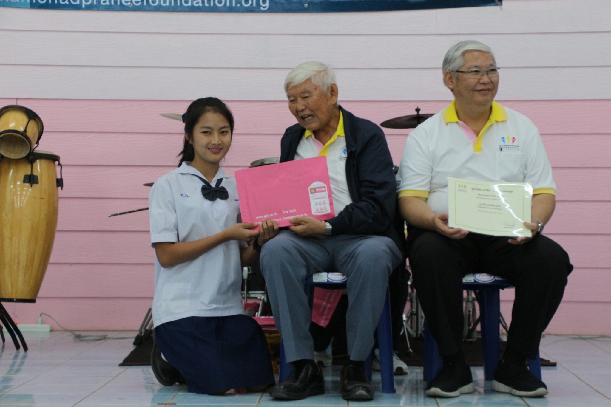 จังหวัดตาก : พิธีมอบทุนการศึกษา โครงการทุนการศึกษาต่อเนื่อง