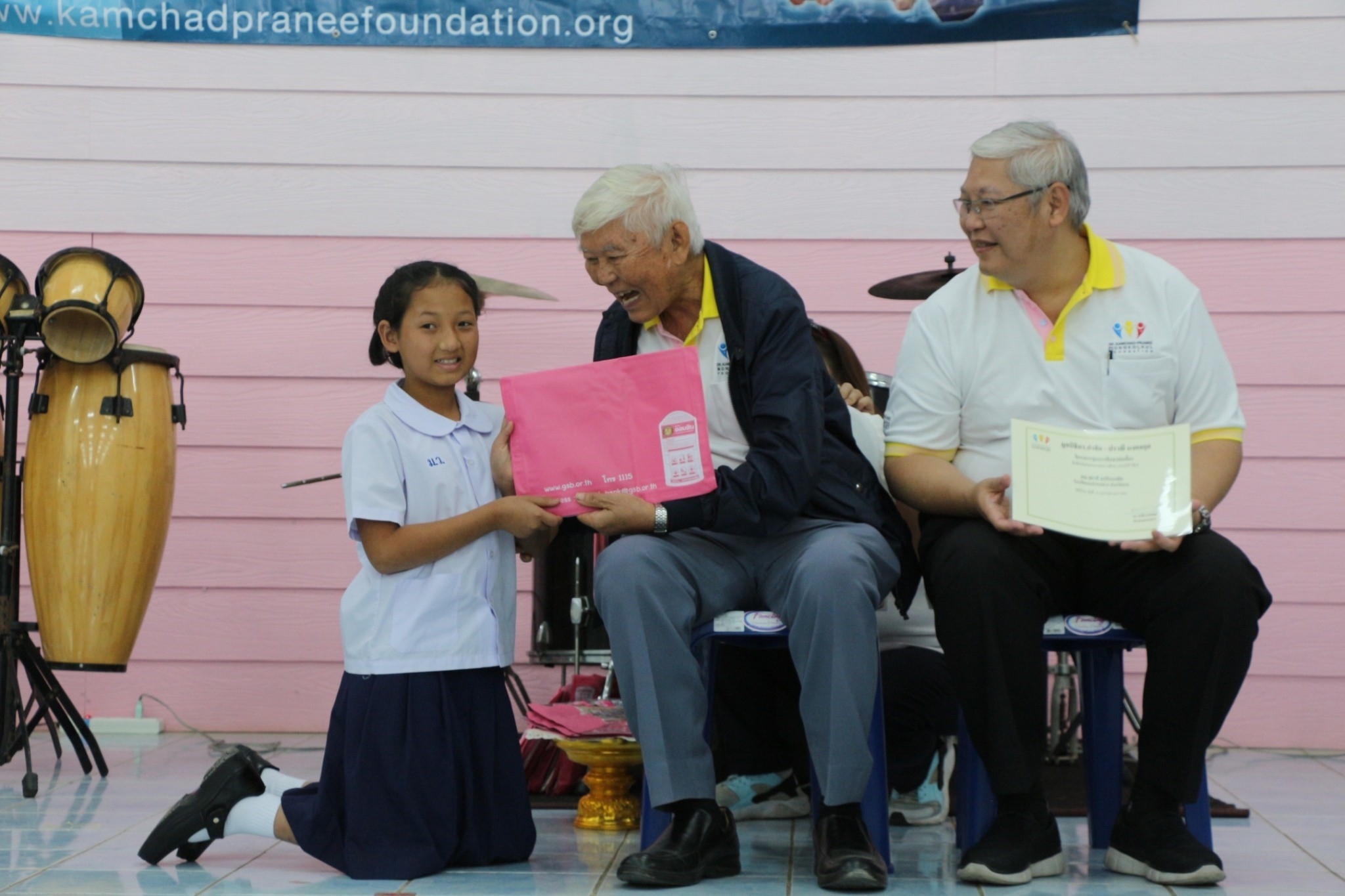 จังหวัดตาก : พิธีมอบทุนการศึกษา โครงการทุนการศึกษาต่อเนื่อง