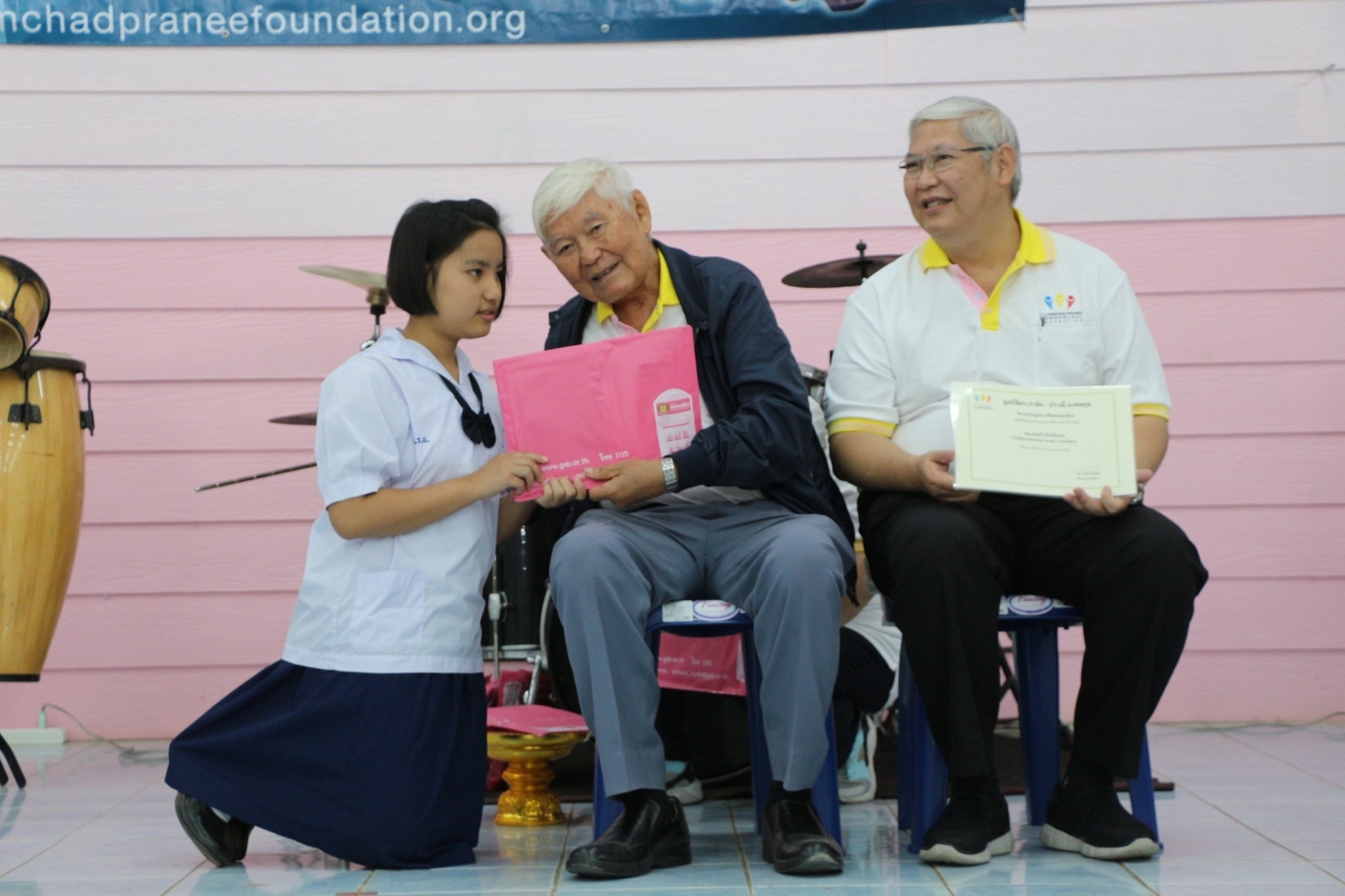 จังหวัดตาก : พิธีมอบทุนการศึกษา โครงการทุนการศึกษาต่อเนื่อง