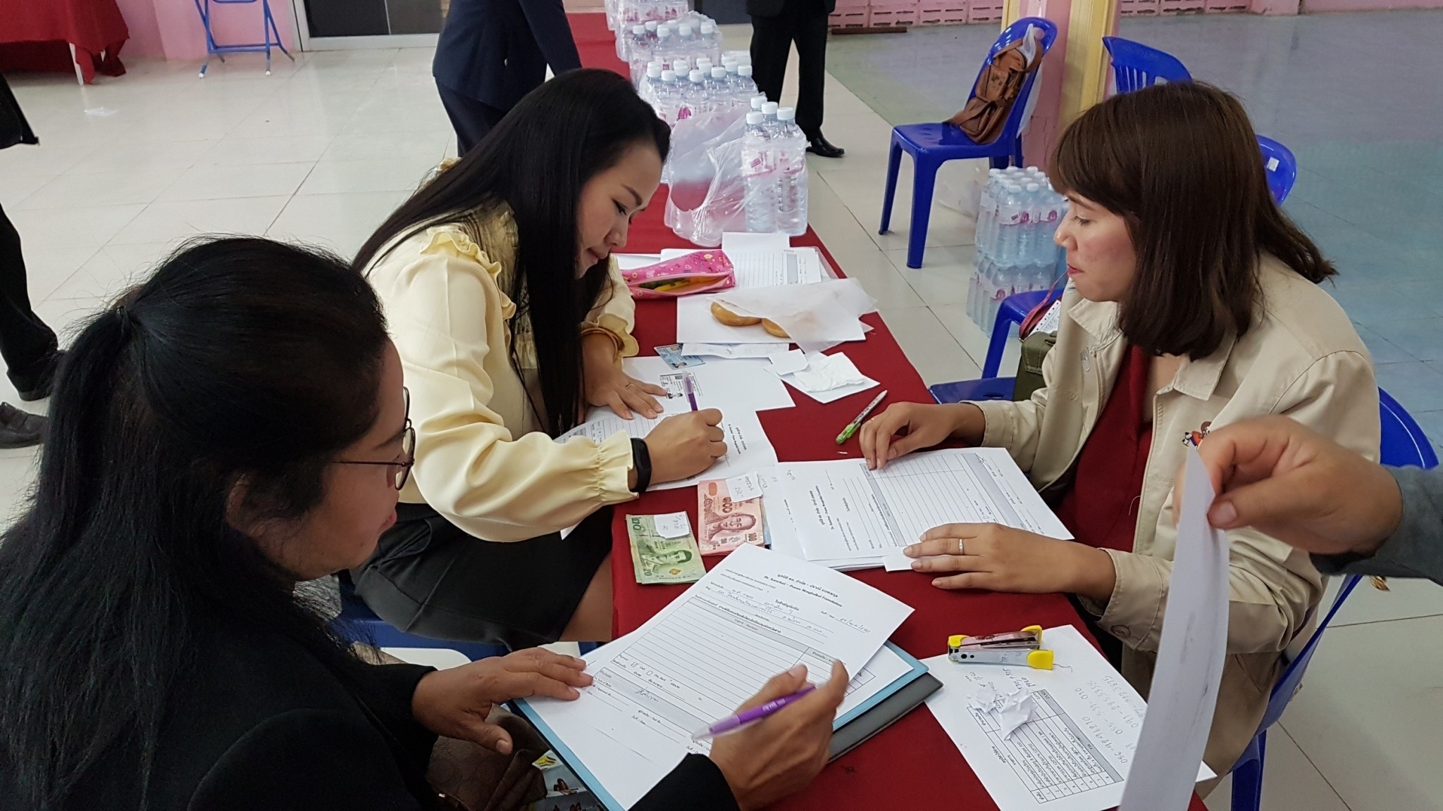 จังหวัดตาก : พิธีมอบทุนการศึกษา โครงการทุนการศึกษาต่อเนื่อง