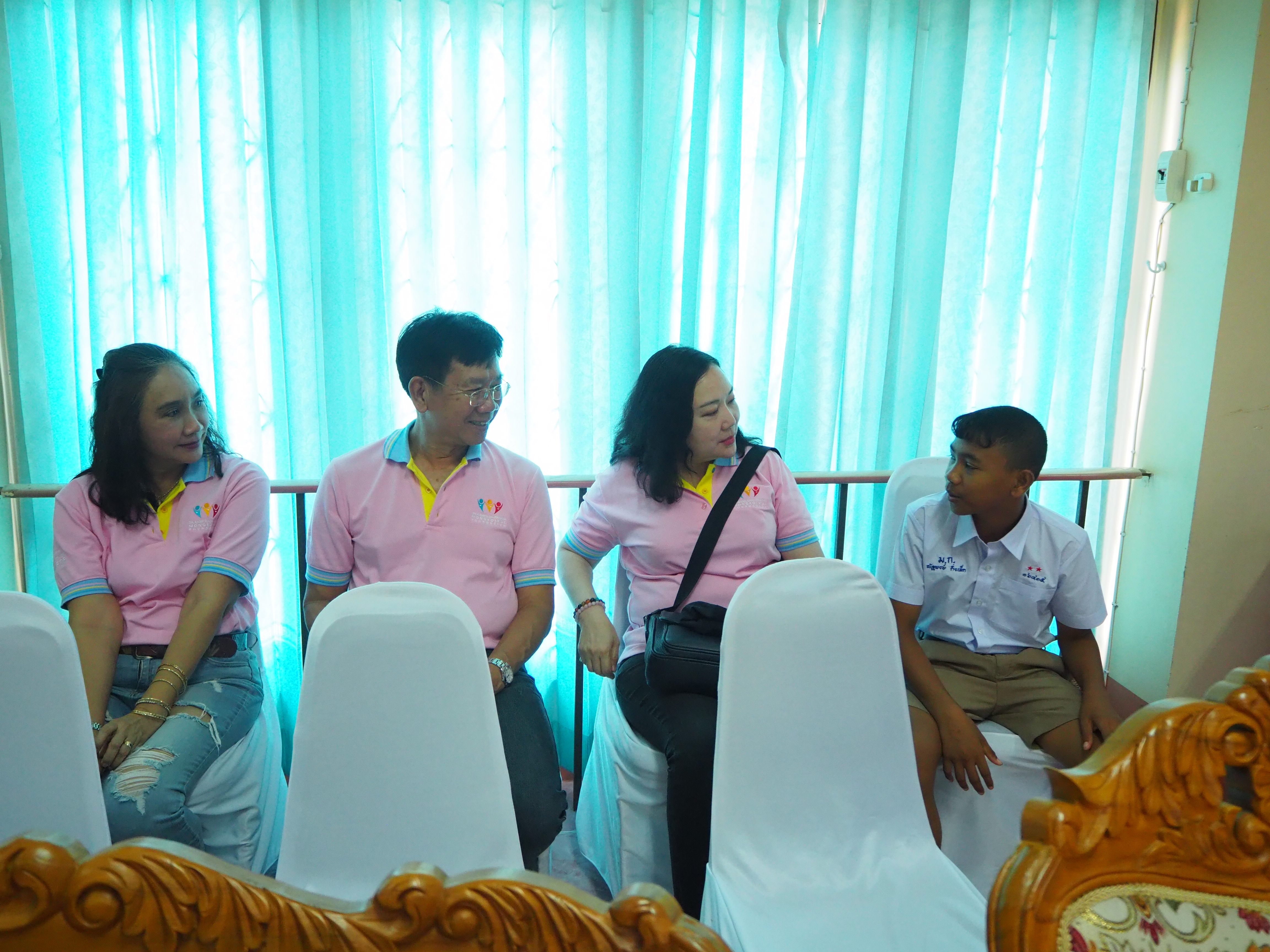 จังหวัดตรัง กะบี่: พิธีมอบทุนการศึกษา โครงการทุนการศึกษาต่อเนื่อง