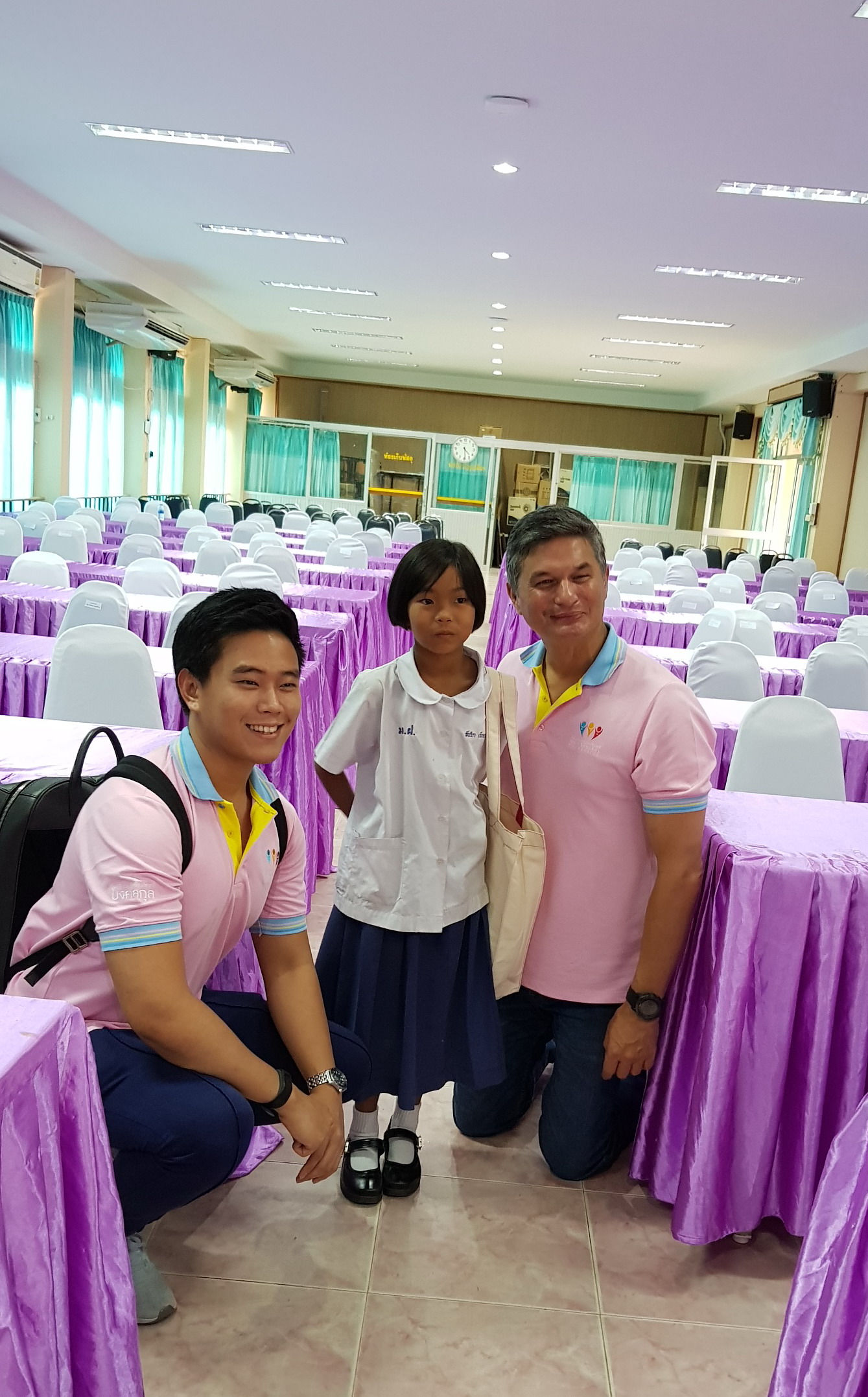 จังหวัดตรัง กะบี่: พิธีมอบทุนการศึกษา โครงการทุนการศึกษาต่อเนื่อง
